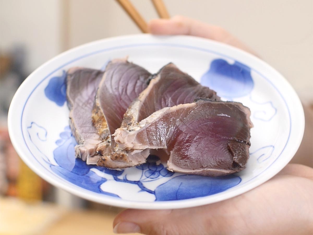 静岡県産　桜燻しカツオたたき　生食用　刺し身（スライス）